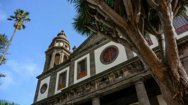 Holiday in Tenerife. Városok, Történelem VIP, Túra Candelaria, Santa Cruz, magyar nyelvű