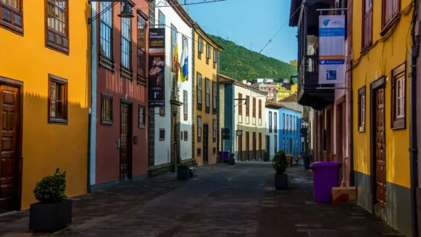 Holiday in Tenerife. Városok, Történelem VIP, Túra Candelaria, Santa Cruz, magyar nyelvű