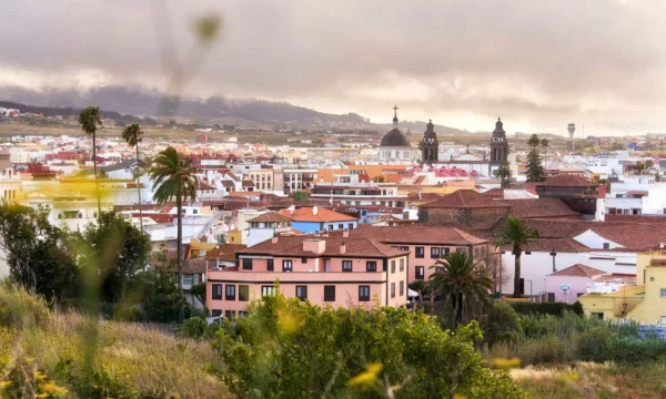 Holiday in Tenerife. Városok, Történelem VIP, Túra Candelaria, Santa Cruz, magyar nyelvű