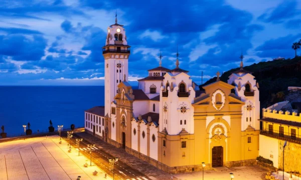Holiday in Tenerife. Városok, Történelem VIP, Túra Candelaria, Santa Cruz, magyar nyelvű
