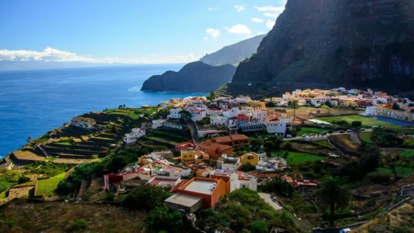 Holiday in Tenerife. VIP, Túra, La Gomera, magyar nyelvű