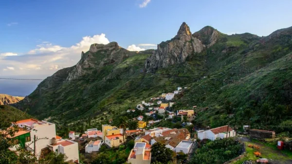 Holiday in Tenerife. VIP, Túra, La Gomera, magyar nyelvű